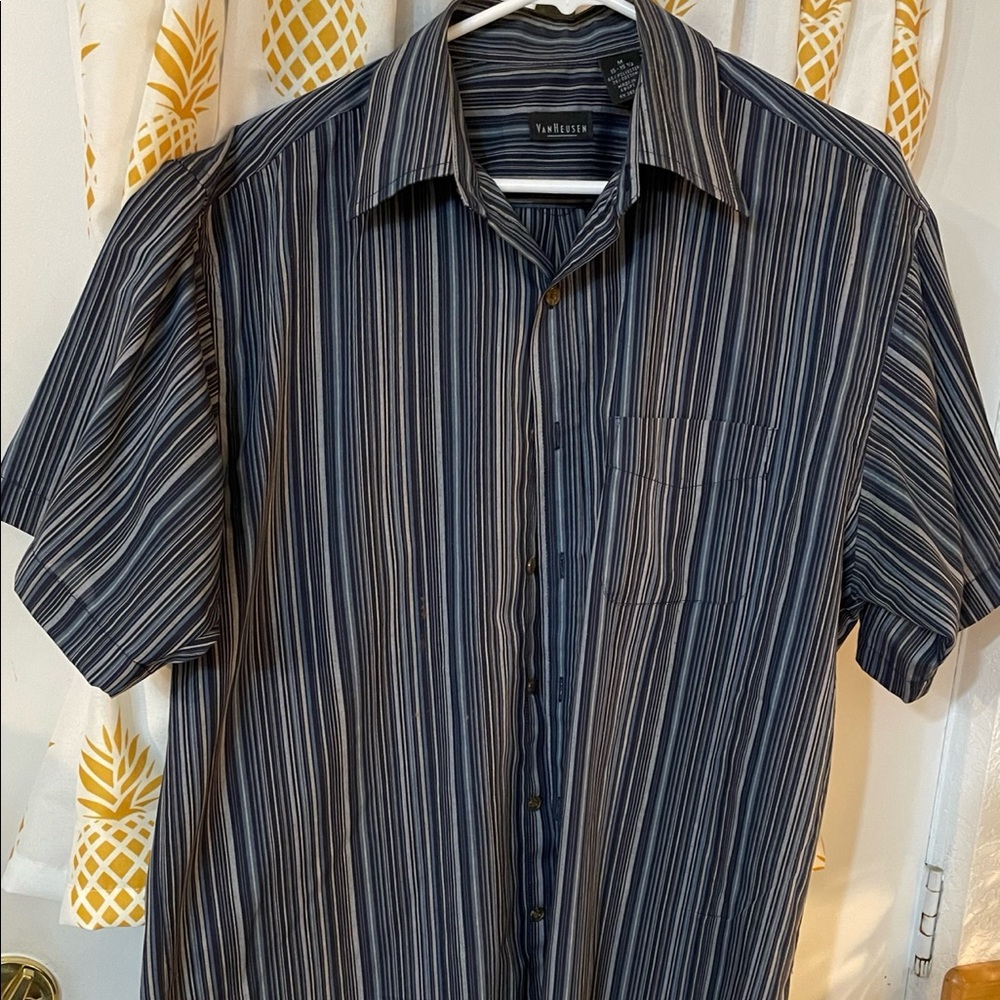 Mens short sleeved blue striped shirt